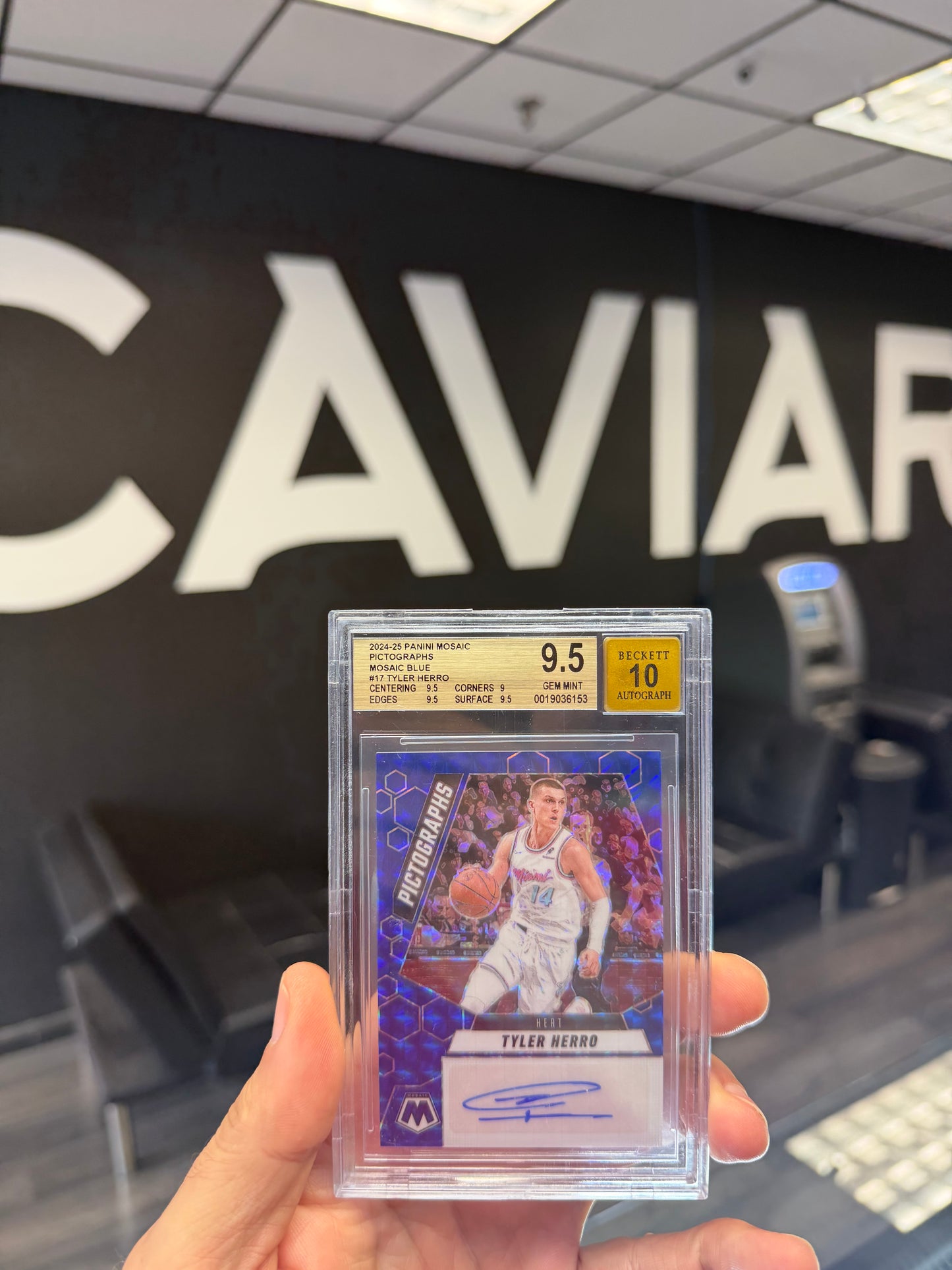 2024-25 Panini Mosaic Pictographs Mosaic Blue #PM-HRO Tyler Herro Signed Card (#24/25) - BGS GEM MINT 9.5, Beckett 10