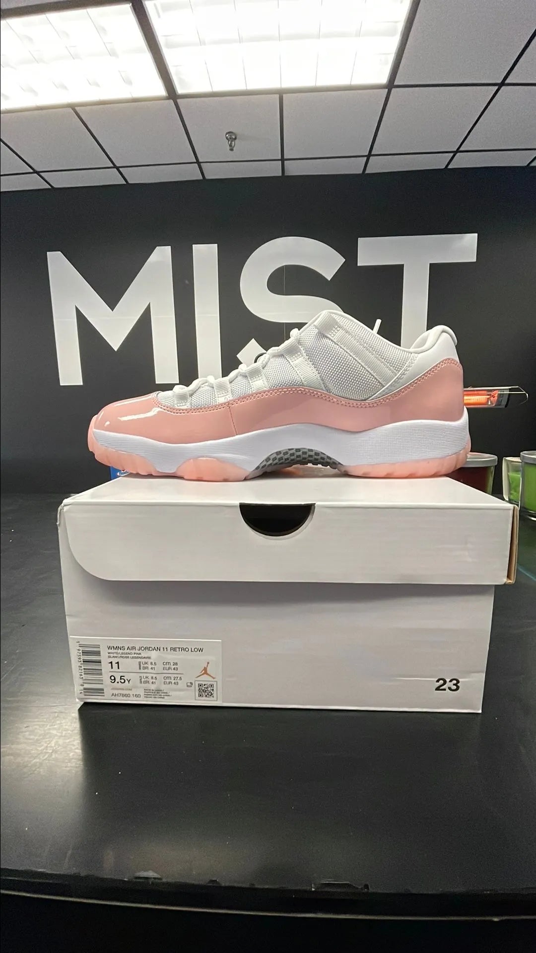 Jordan 11 - Legend Pink | Size 9.5M
