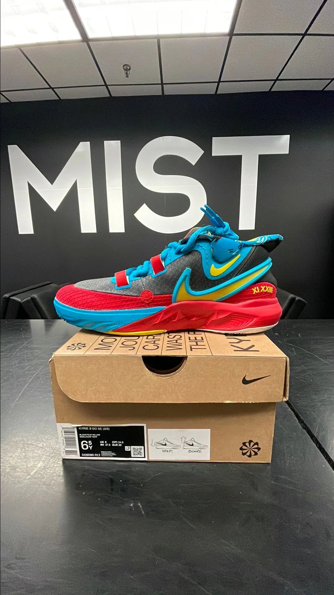 Kyrie 8 GO SE - Black Blue Tour Yellow | Size 6.5Y