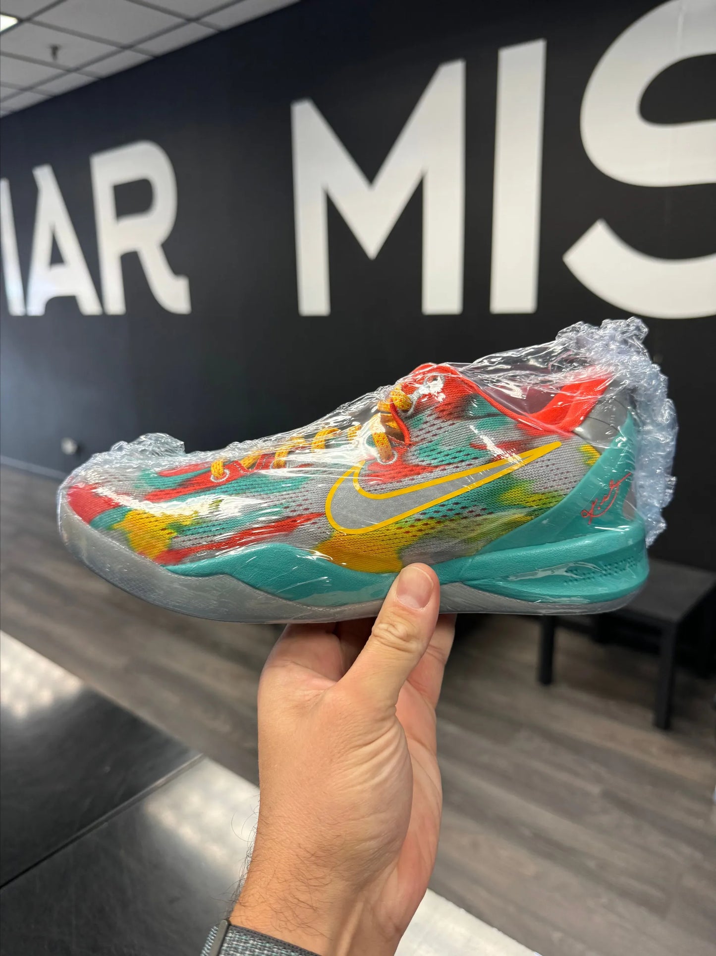 Kobe 8 Protro VENICE BEACH Size 6.5Y